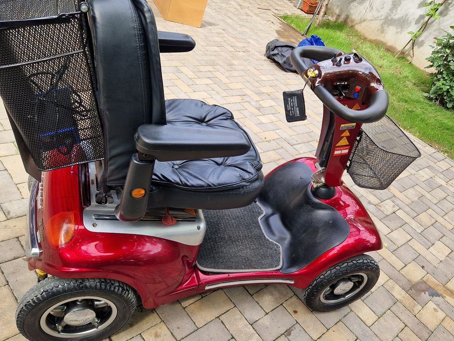 Scuter Căruț electric pentru persoane cu dizabilități