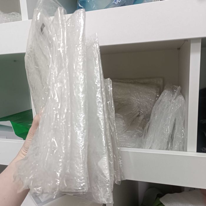 Упаковочный материал. Пленка б/у 200 на 40см~