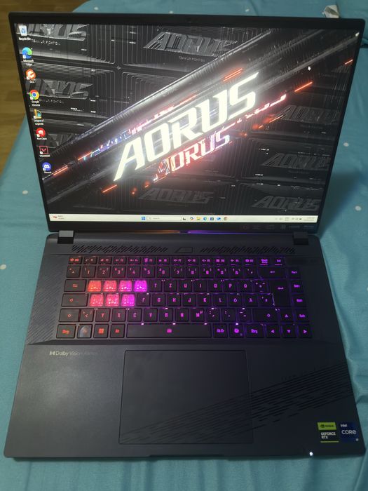 Laptop gaming gigabyte aorus 16x