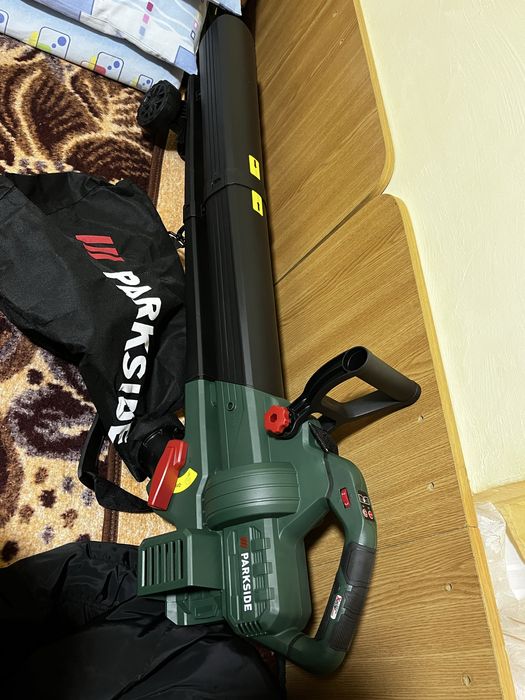 Aspirator si suflanta Parkside