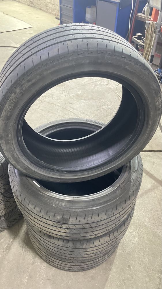 Шины BRIDGSTONE Turanza 235/45R18