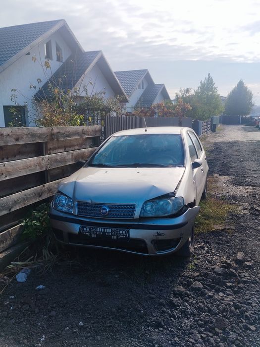 Fiat punto 2500 lei