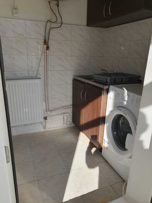 Închiriez garsoniera 34m 250euro/luna