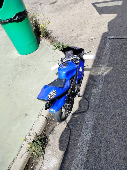 Продавам детцки пистов мотор