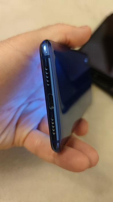 Xiaomi mi 9 6/64Gb