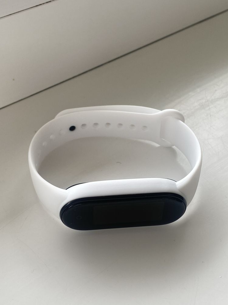 Curea Xiaomi Mi Band 5 si 6,alba