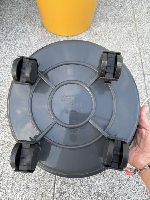 Suport ghiveci cu roti