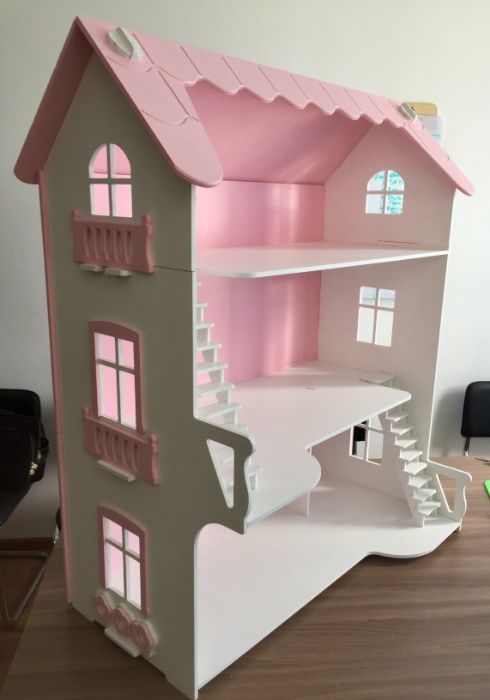 Домик кукольный.