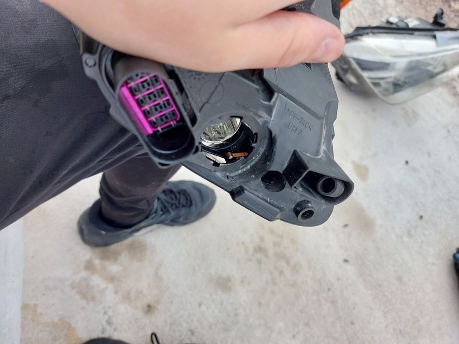 Десен фар SCODA OCTAVIA II 2018г.