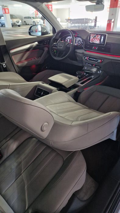 Vând Audi Q5 40 TDI Quattro 4x4