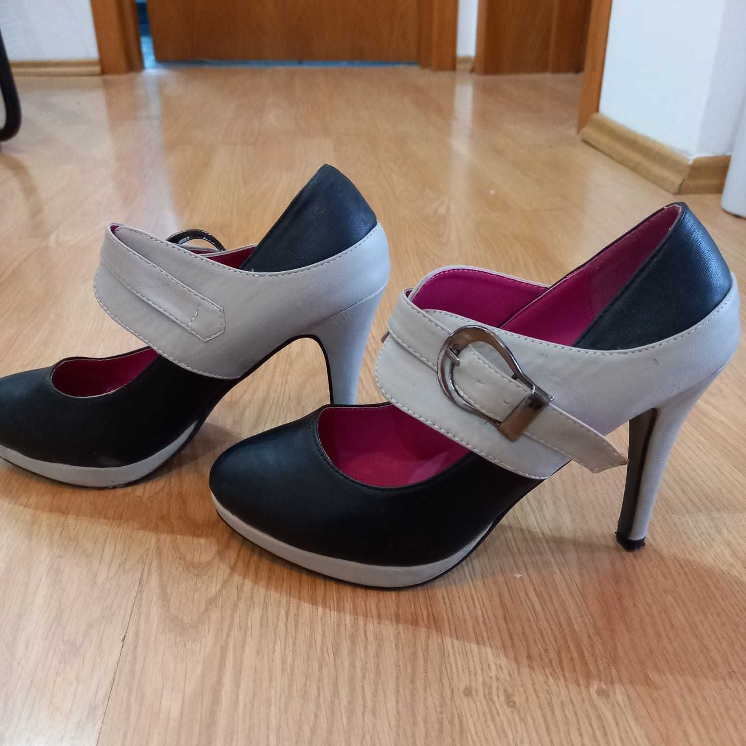 Pantofi dama  marimea 38