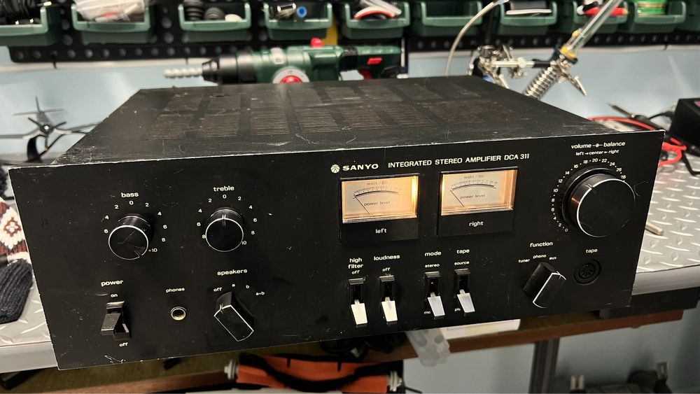Усилвател Sanyo DCA-311 Made in Japan 1978
