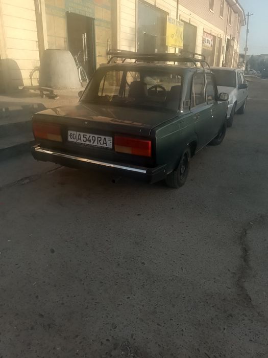 Мошина сотилади метани бор