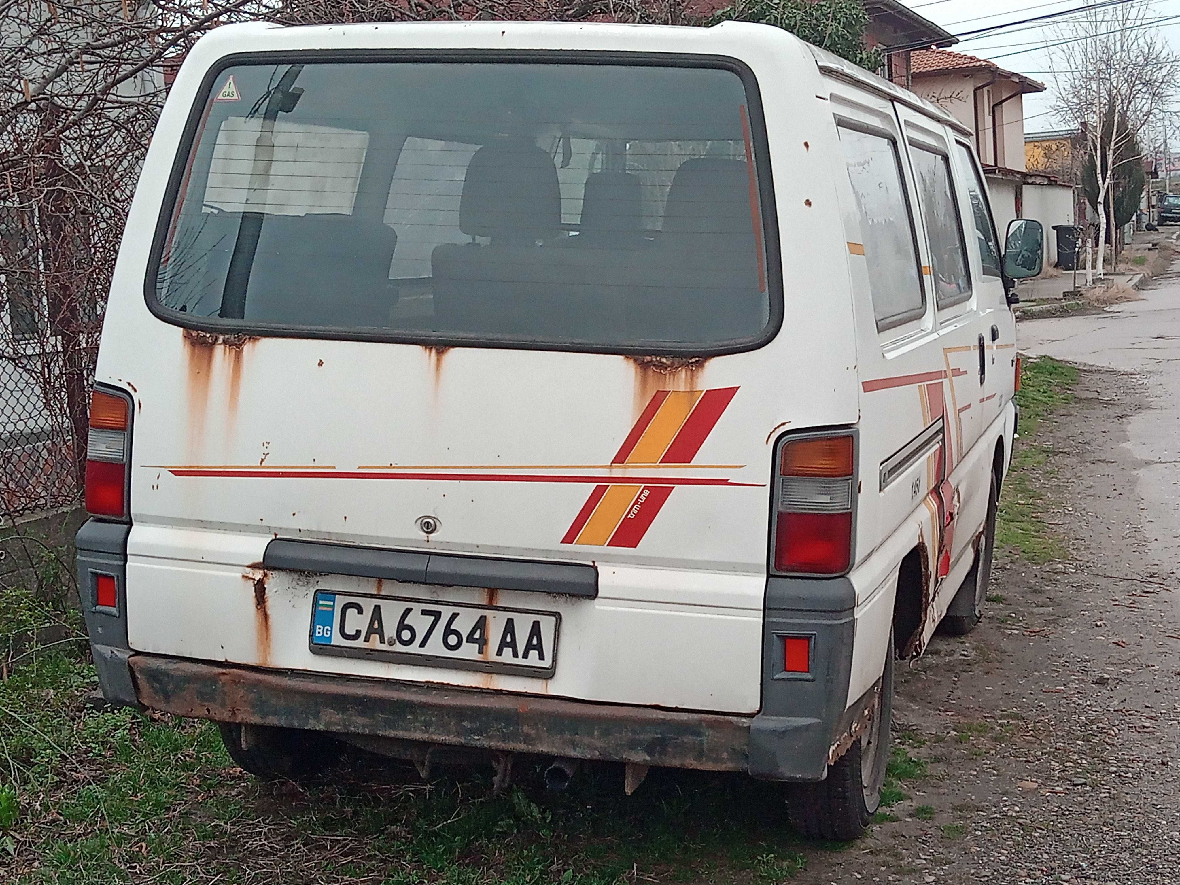 Mitsubishi l300 бензин 1,6