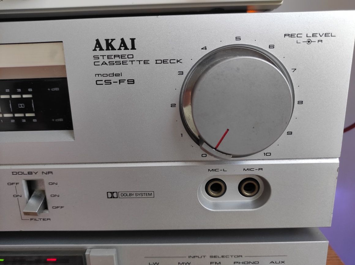 Akai CS F 9 si Akai AA R21L