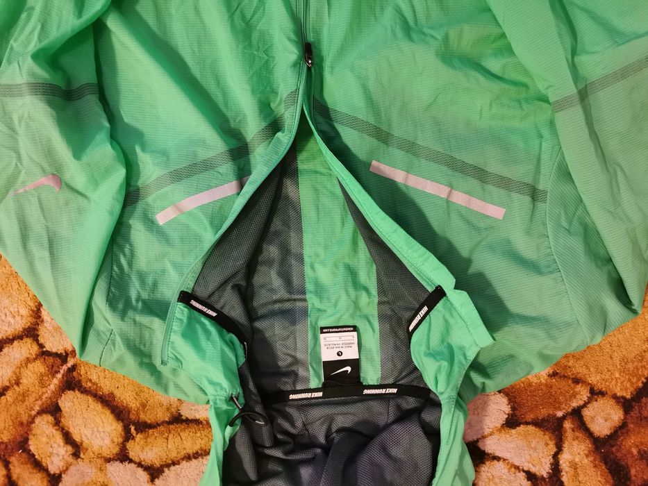 Foita Nike Running LHoka Mammut Salewa Salomon La Sportiva