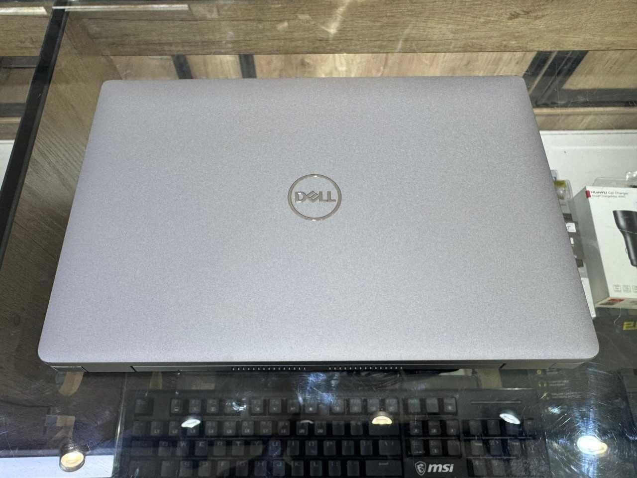 DELL Latitude 5421 Core i7-11850H ram 16 ssd 256