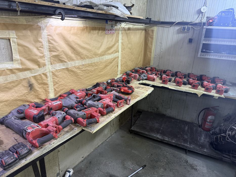 Milwaukee m18 si m12