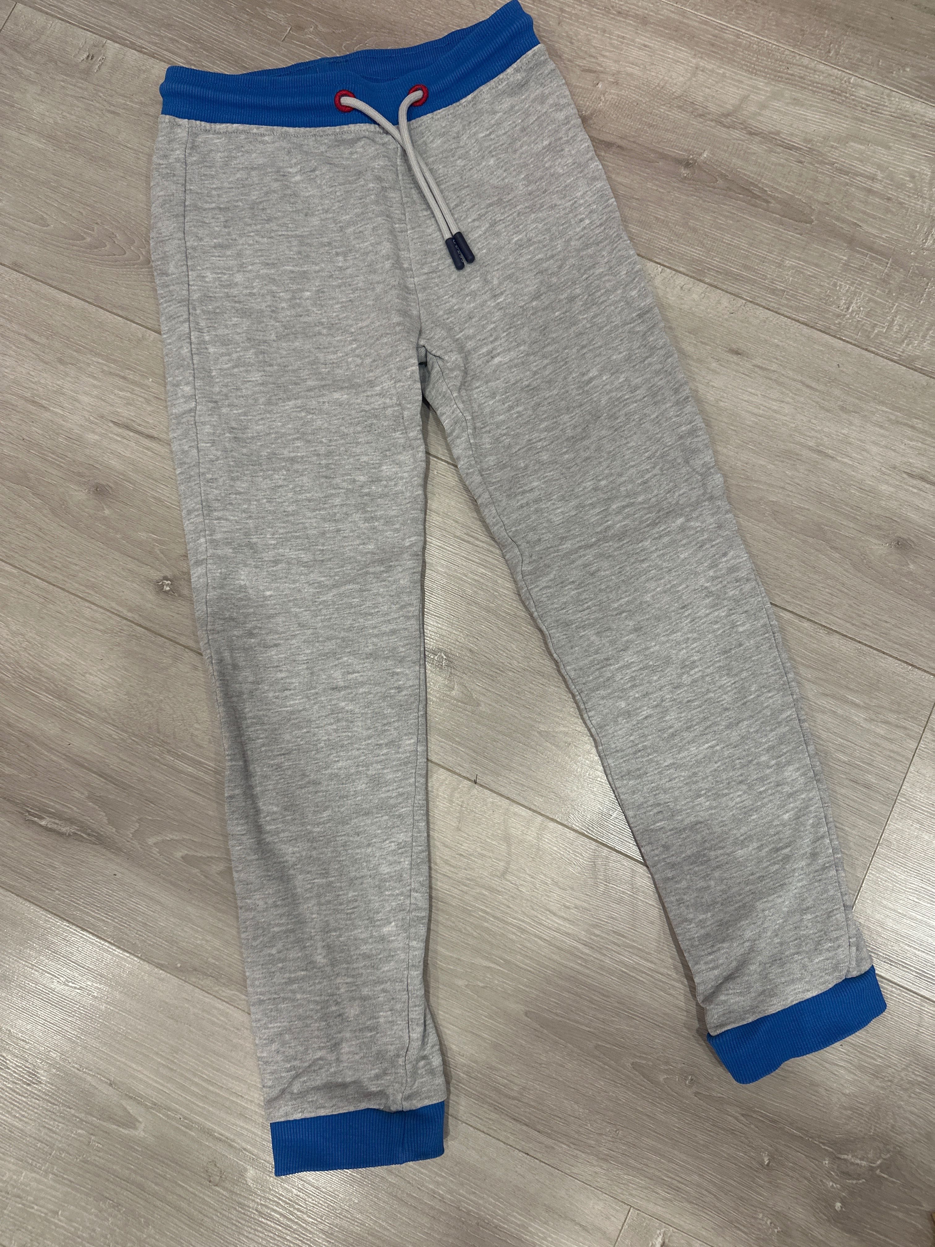 Детски анцунг Guess