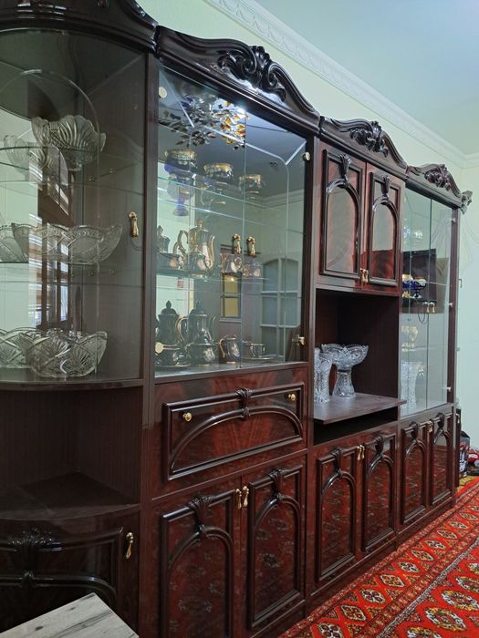 Стенка для гостиной в отличном состоянии