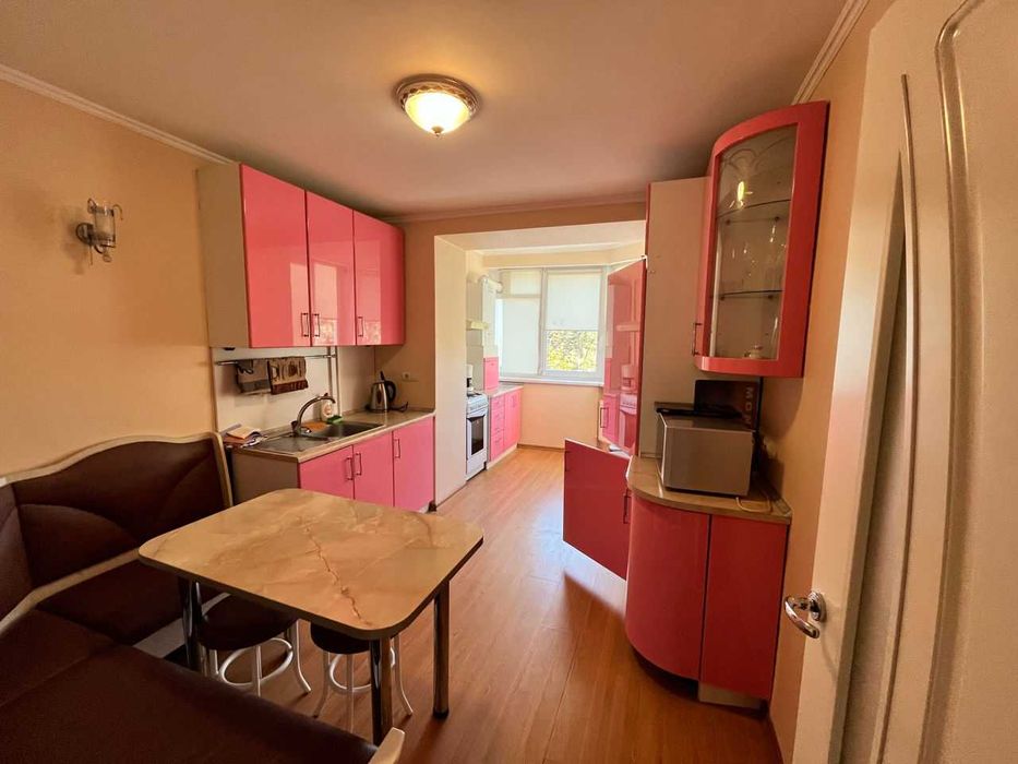 Дава се под наем Двустаен апартамент в София, Младост 2 - 62 кв.м за 350 € - Снимка #2