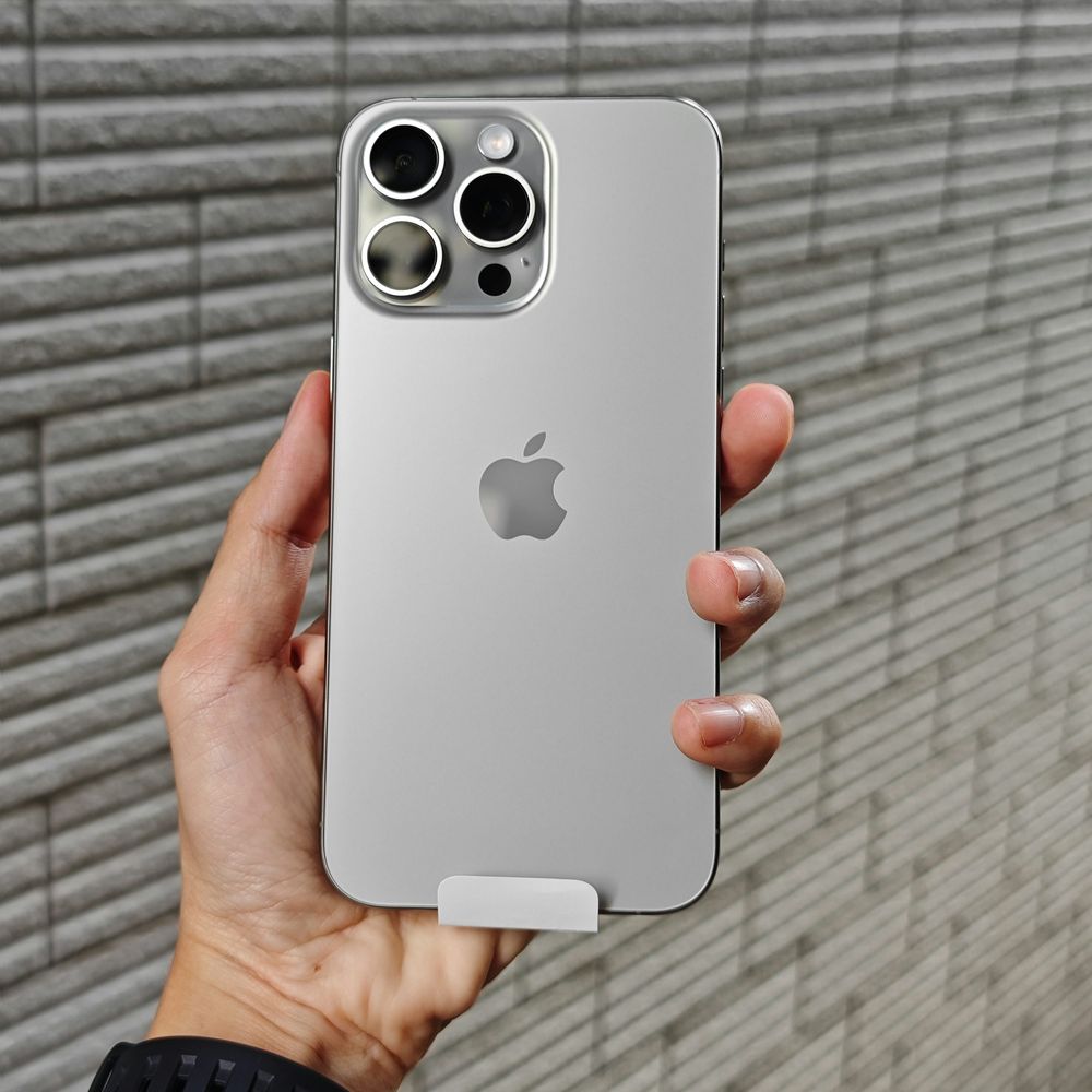 Iphone 15 Pro Max (e.sim) LLA