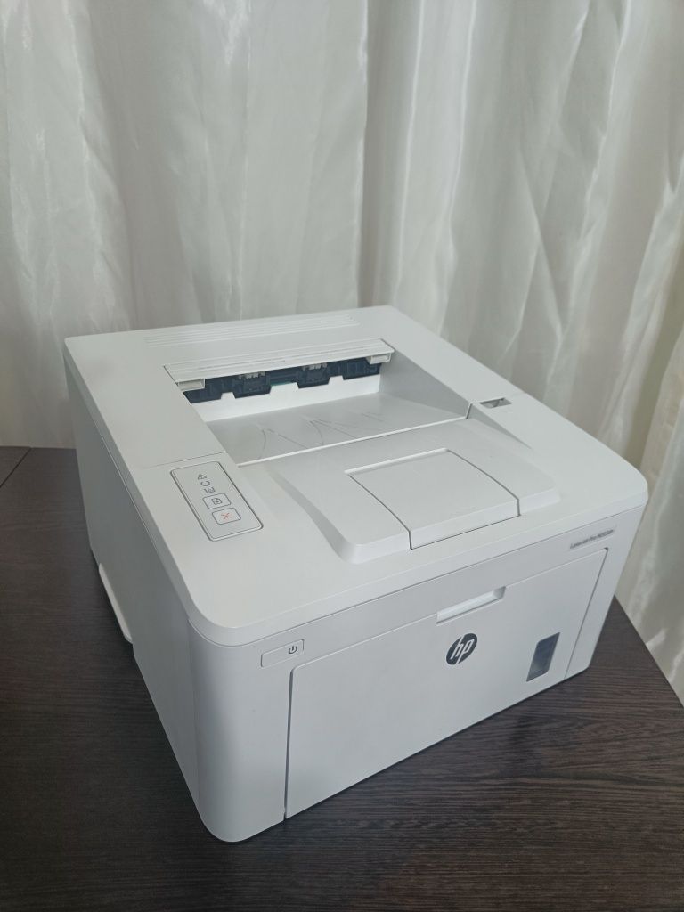 Принтер HP laserjet pro m203dn