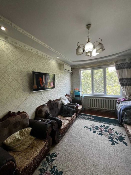 Qoraqamish 1 xonali kvartira sotiladi!Balkon 2*6m.