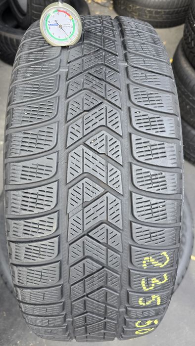 2 anvelope iarnă Pirelli 235/50/19