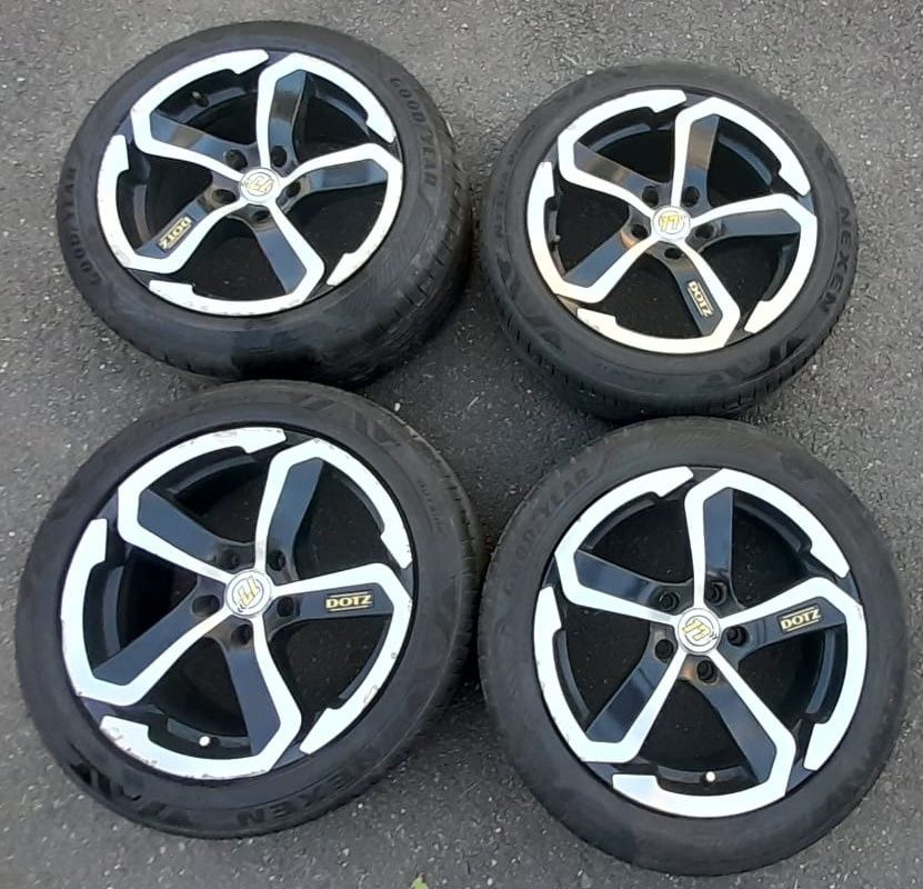 Dotz Hanzo 17" 5x114.3 8J cu 6 anvelope 215/50 R17