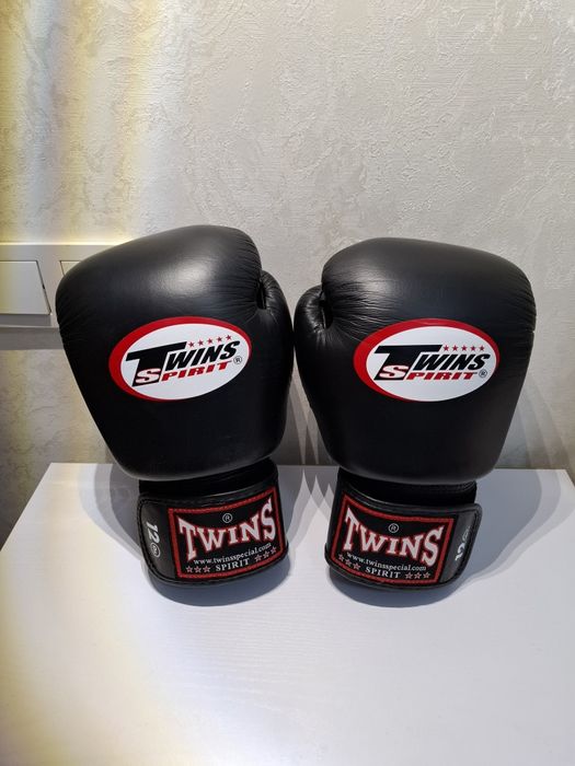 Twins Special 12 oz — оригинальные боксерские перчатки (сделано в Таил