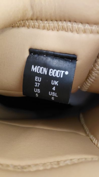 Ghete/ cizme/ bocanci noi Moon Boot Ltrack Combat marimea 37

Ghetele