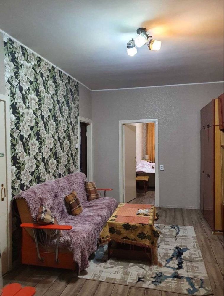 Чиланзар 8 2х3/3/4 50 м2 ориентир Парус Продается квартира