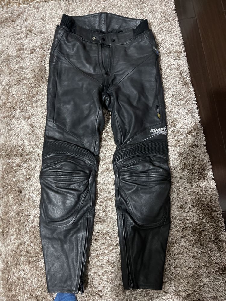 Pantaloni moto aproape noi mărime 46