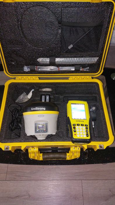 Sistem GNSS RTK UNISTRONG G10 - second hand