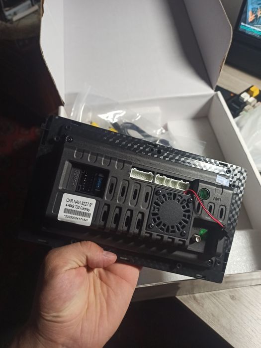 Prodam Tesla monitor