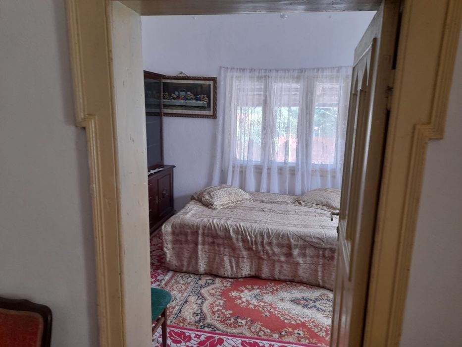 Casa si teren de vanzare sat Izvorul Dulce