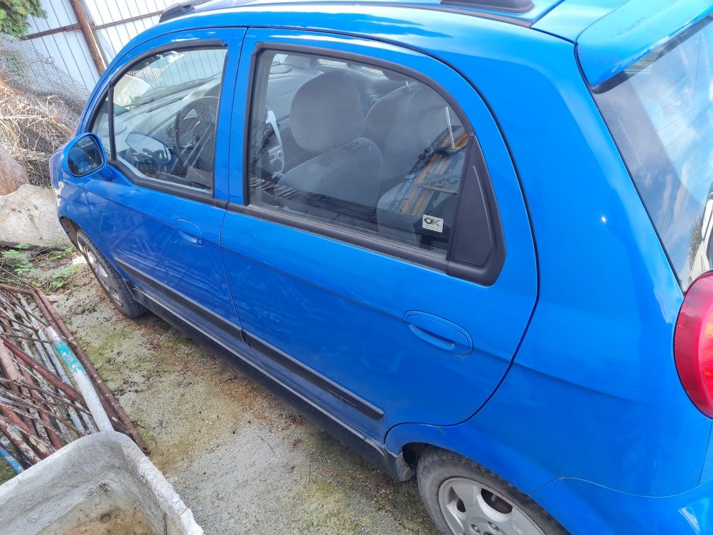 Dezmembrez Chevrolet Spark 0.8 benzina
