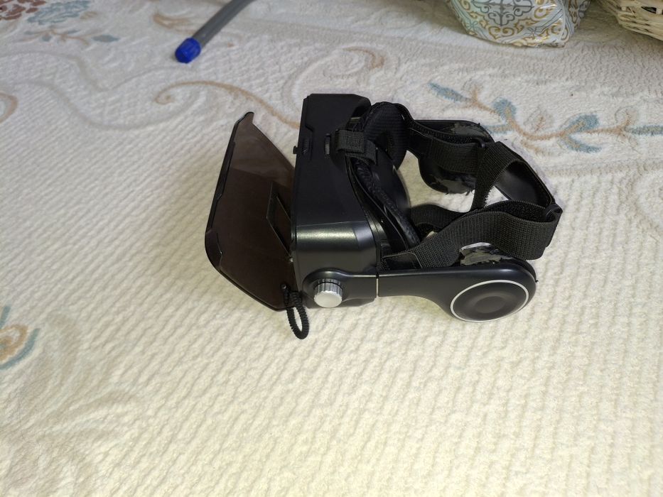 VR очки, виртуальная реалность