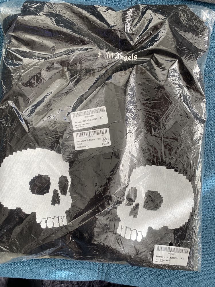 Тениска Palm Angels Skull Tee black white.100%ориг.НОВАСтрува 600лв.