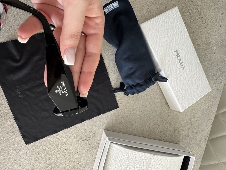 Ochelari de soare prada