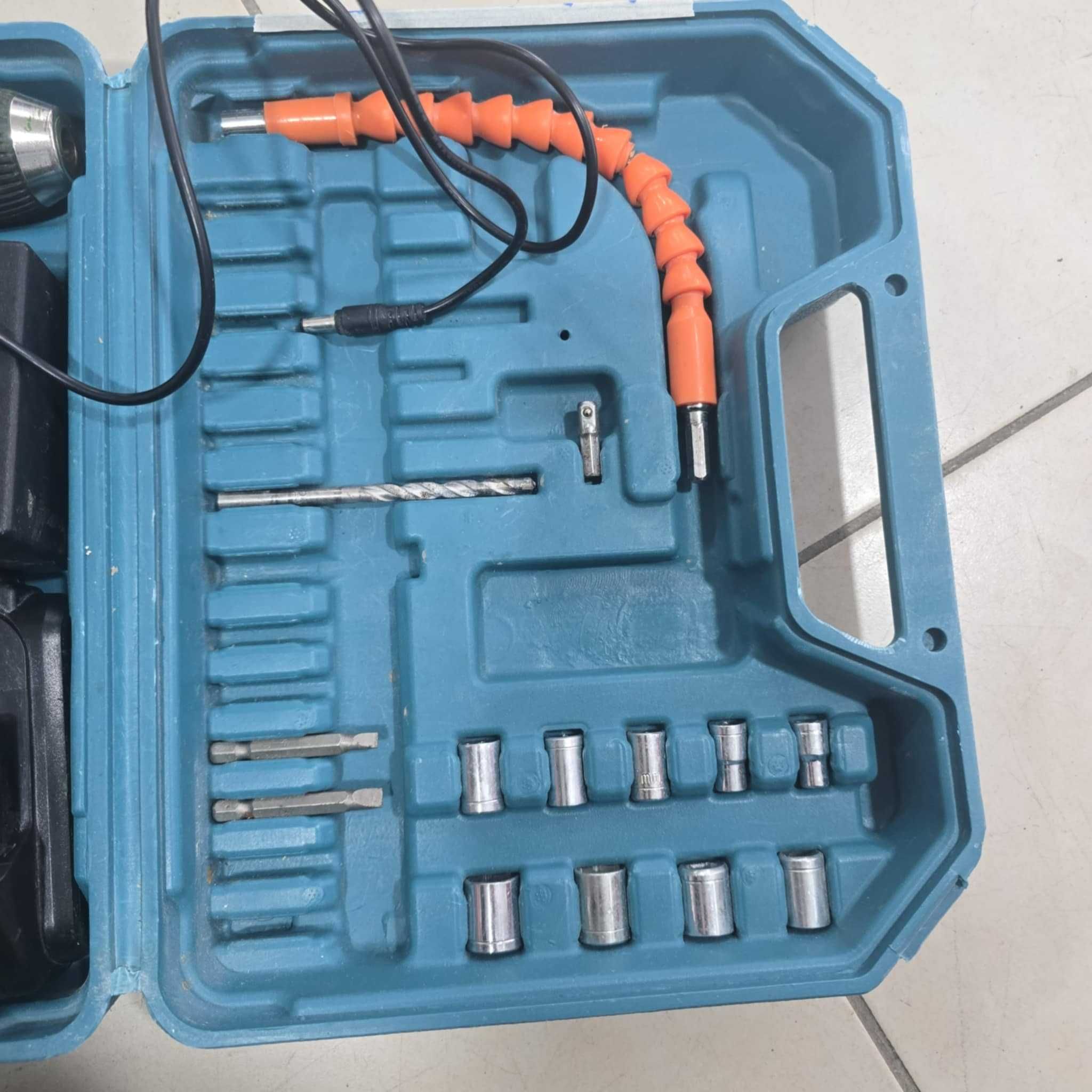 Акумулаторен Винтоверт MAKITA 550DWE + две батерии