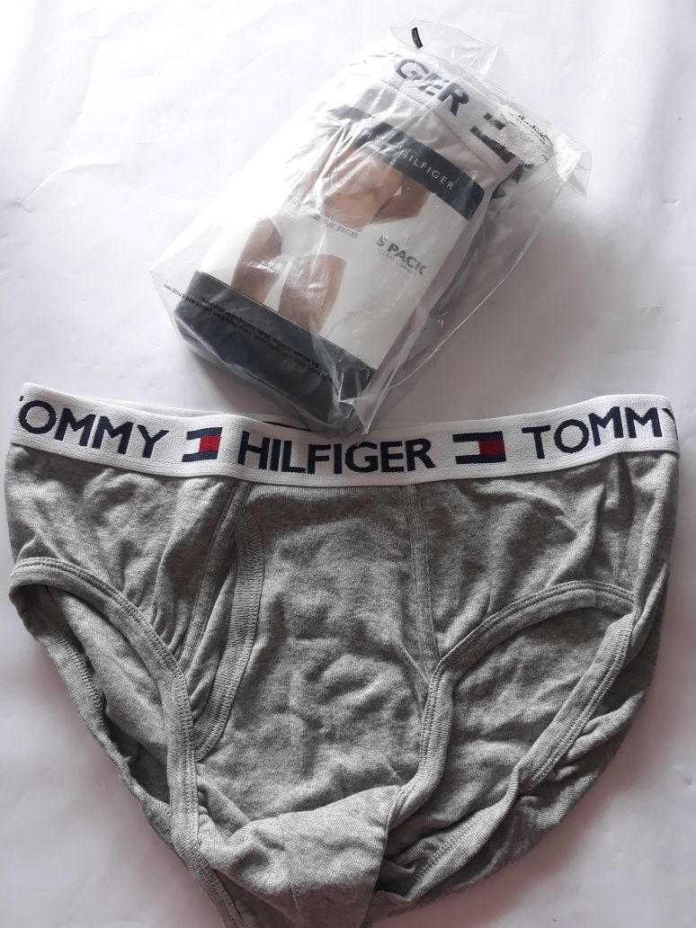 Chiloți Tommy Hilfiger nr L originali