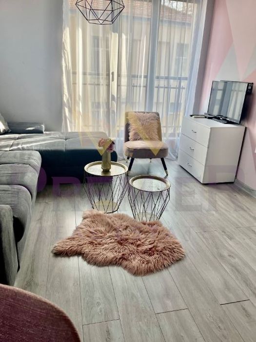 Дава се под наем Двустаен апартамент в Варна, Чайка - 65 кв.м за 714 € - Снимка #4