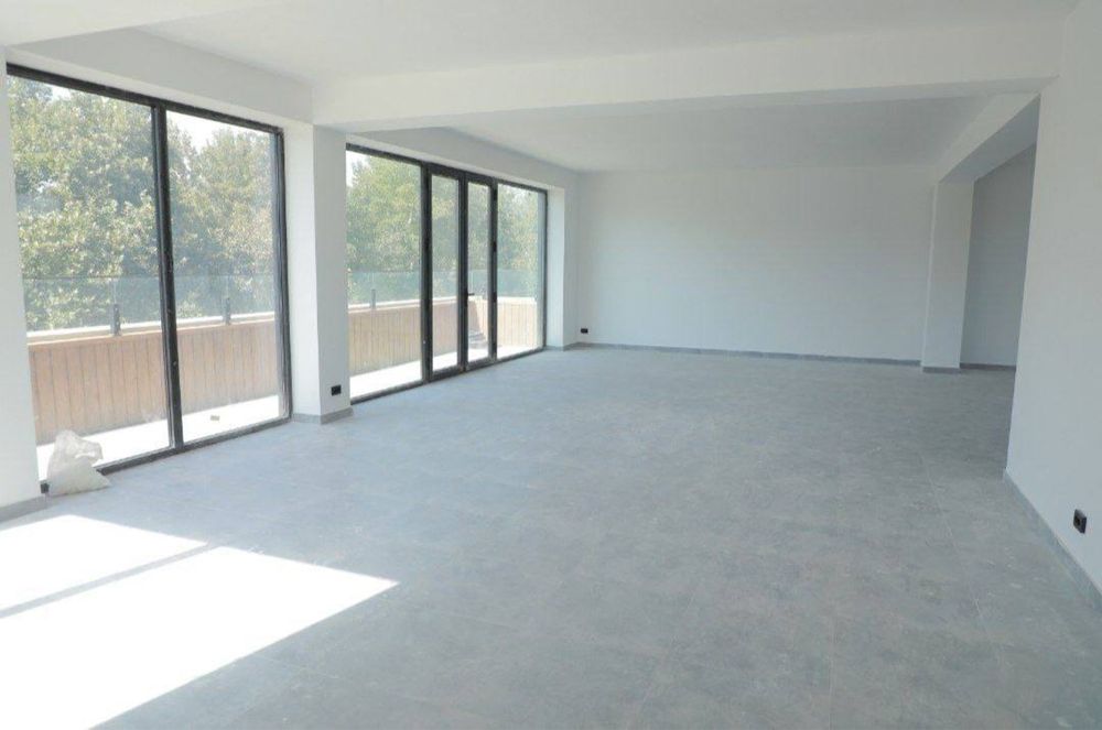 Срочно Аренда офис Между метро Чиланзар и Олмазор 185 кв Вдоль дороги