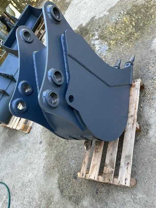 Cupa excavare 300 mm pentru buldoexcavator