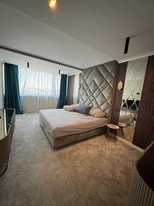 Apartament de vanzare 3 camere , super pret