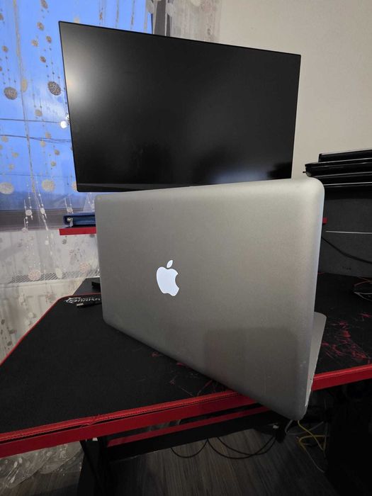 Laptop Macbook Pro
