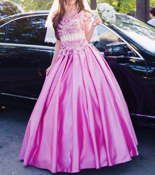 Продам платье