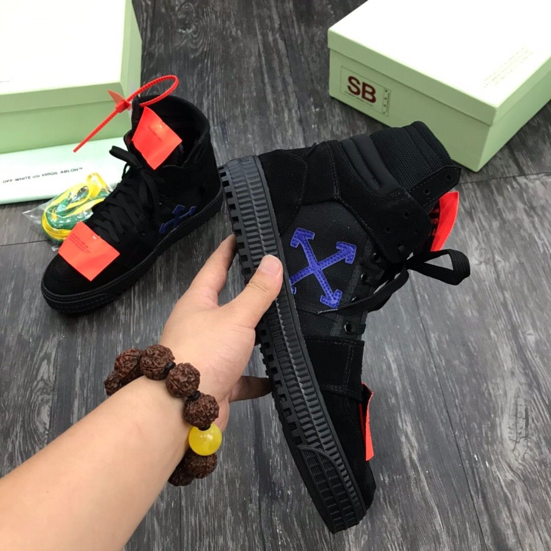 Off White Off Court